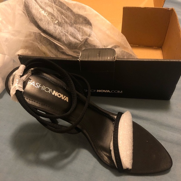 Heels - Picture 2 of 3